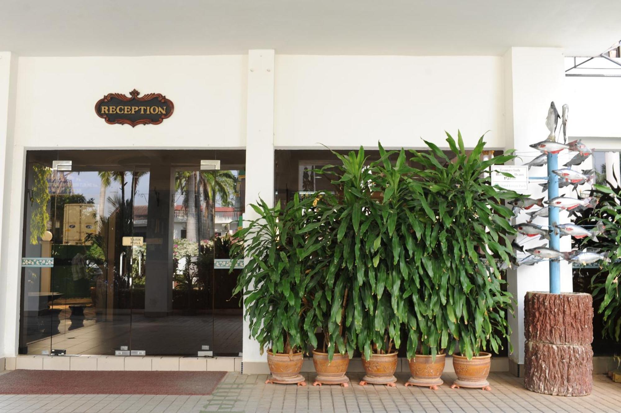 Hotel Green Park Темерлох Екстериор снимка