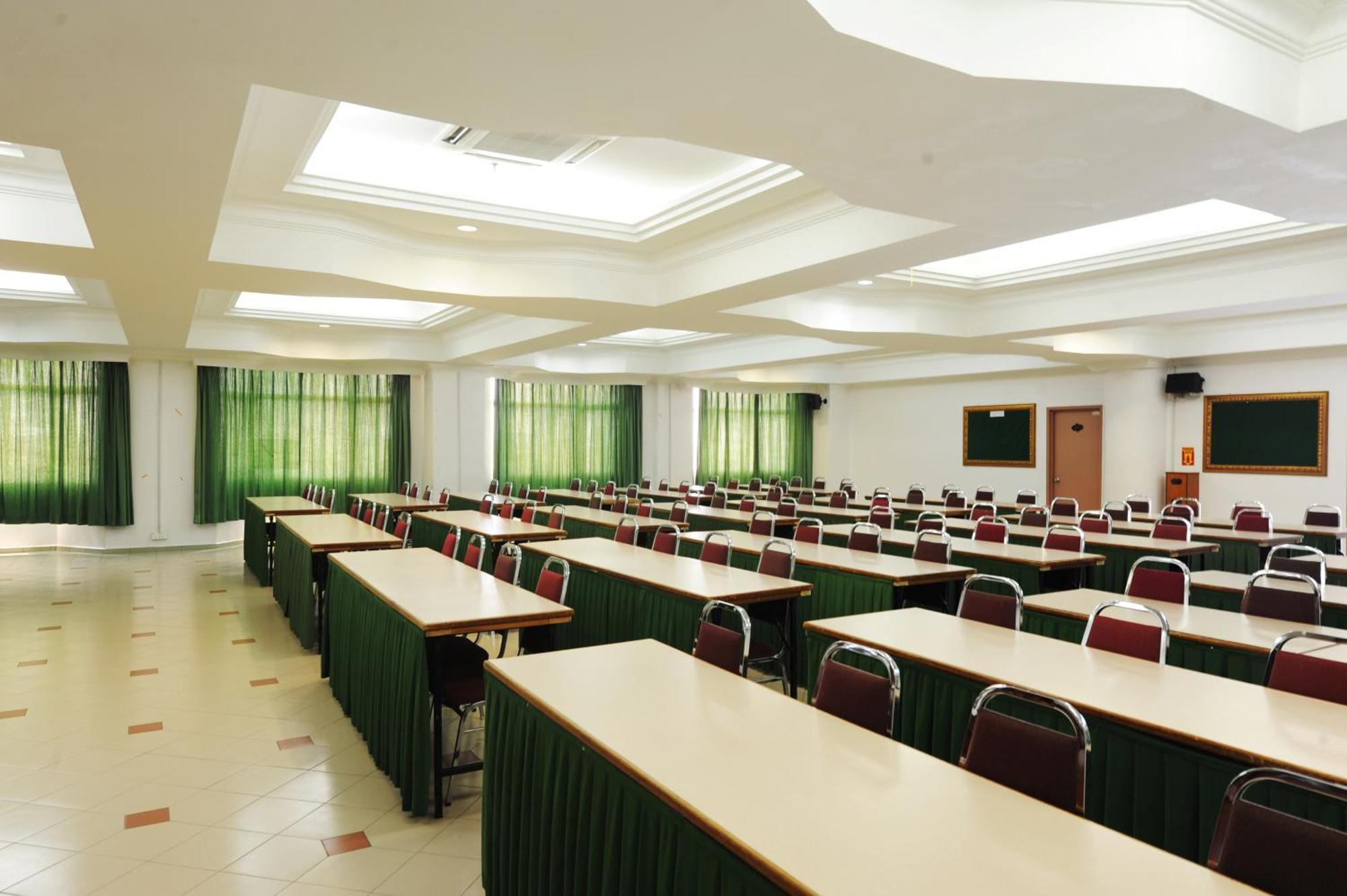 Hotel Green Park Темерлох Екстериор снимка